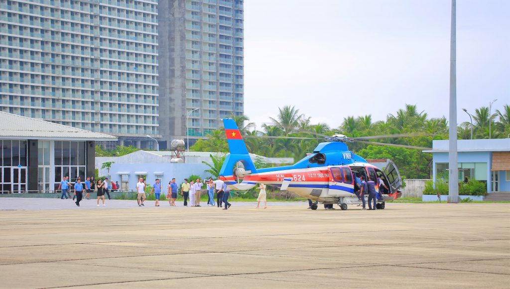 Trực Thăng EC-155 B1 tại Sân Bay Nước Mặn Đà Nẵng